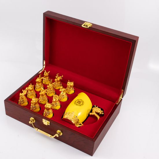 Picture of Dingliu Zodiac Ceramic Wine Set Imperial Yellow Set